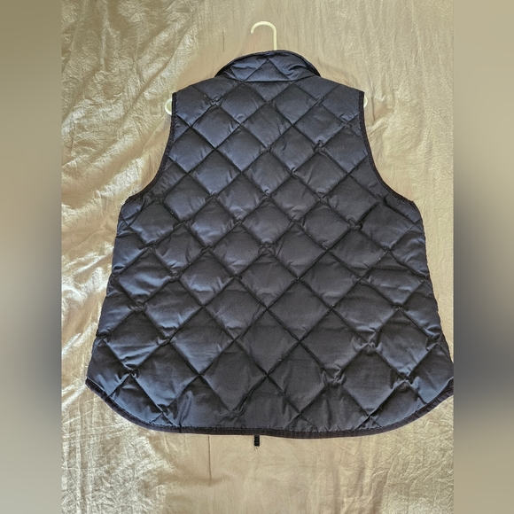 J crew navy puffer vest - Picture 2 of 3